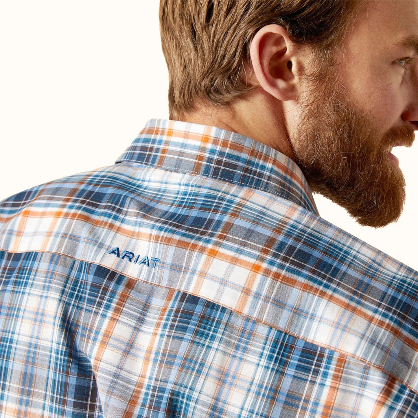 Ariat Pro Series Gordon Classic Fit men’s western shirt back collar detail