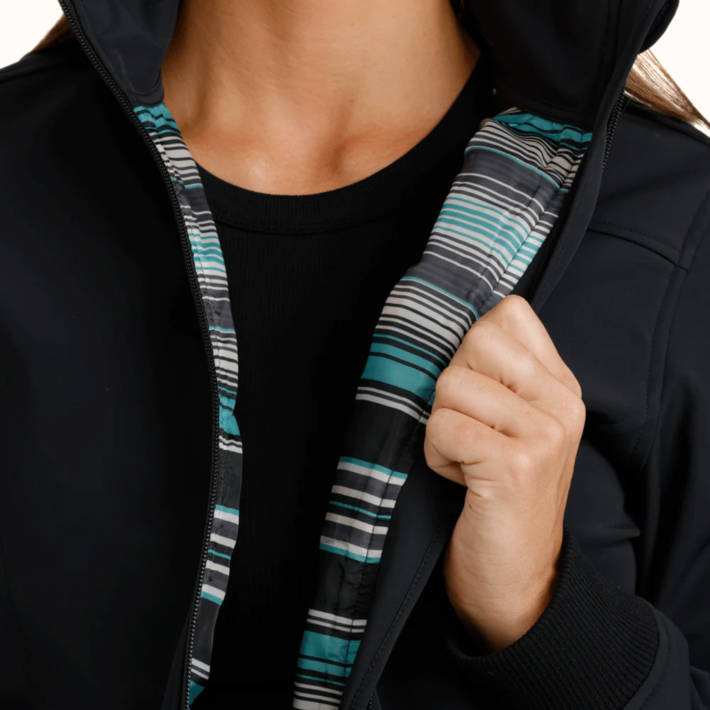 Cinch Women’s Bonded Jacket interior lining detail