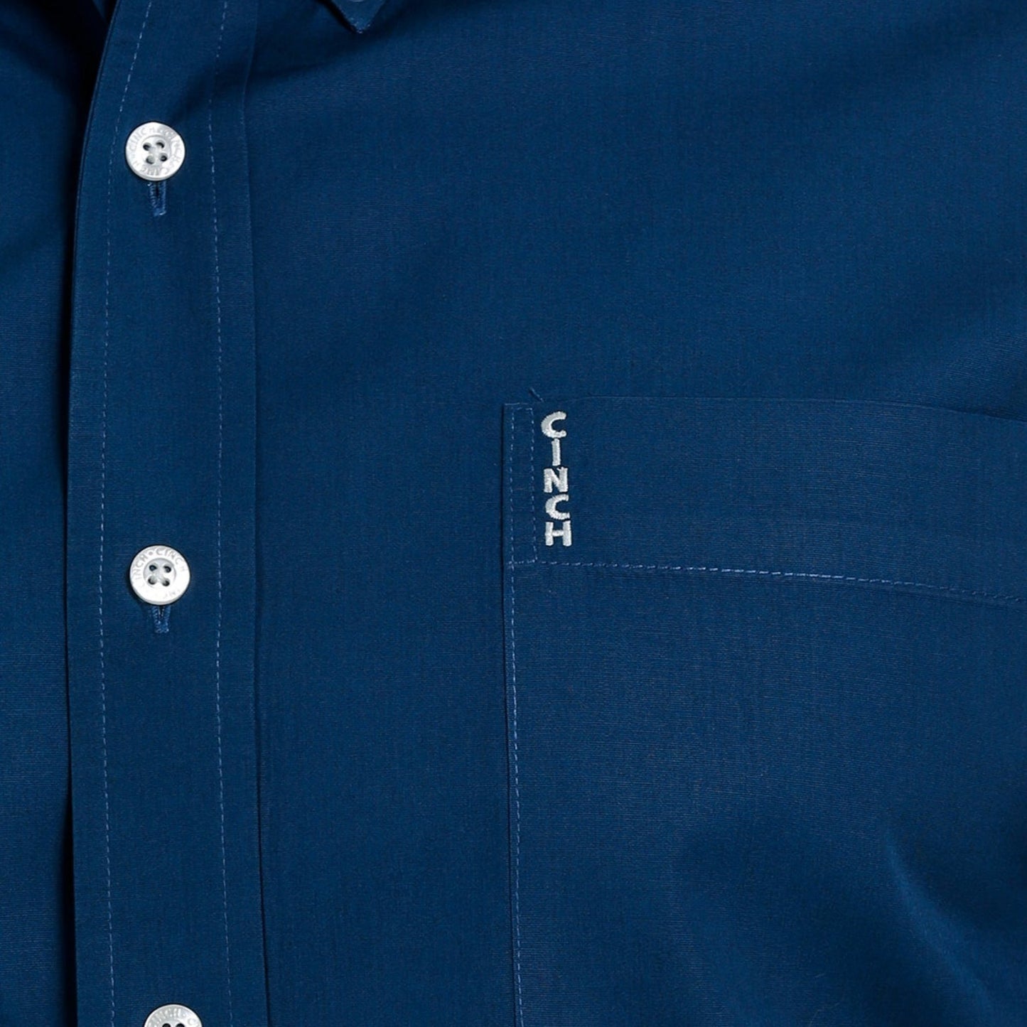 Cinch Solid Modern Fit Button-Down Western Shirt logo detail