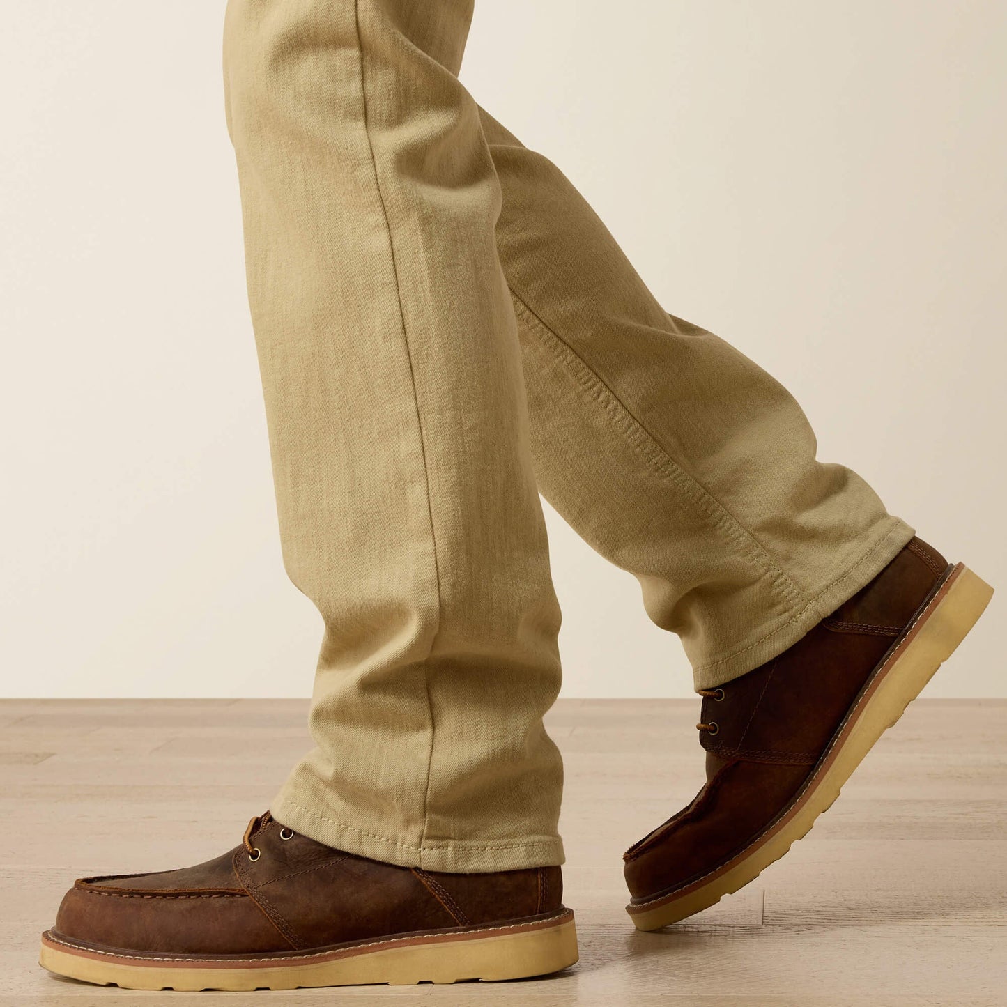 Ariat M7 Grizzly Straight Men’s Jeans boot opening detail