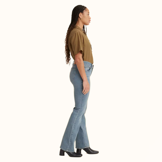 Levi’s Classic Bootcut Women’s Jeans side view