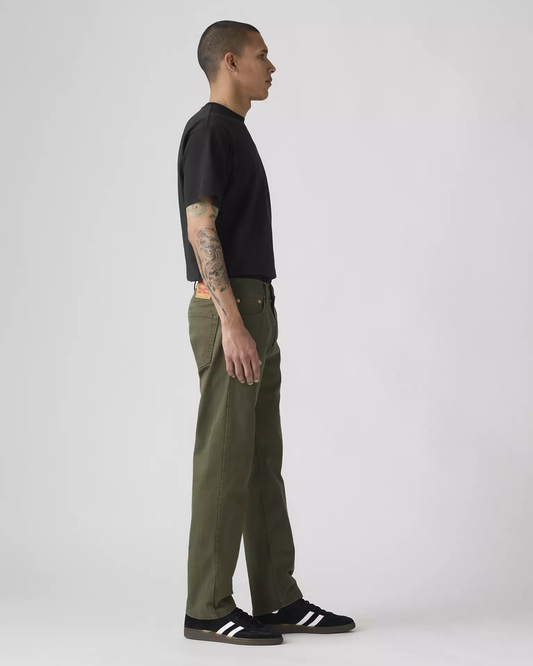 Side profile view of Levi’s 505 Regular Men’s Jeans