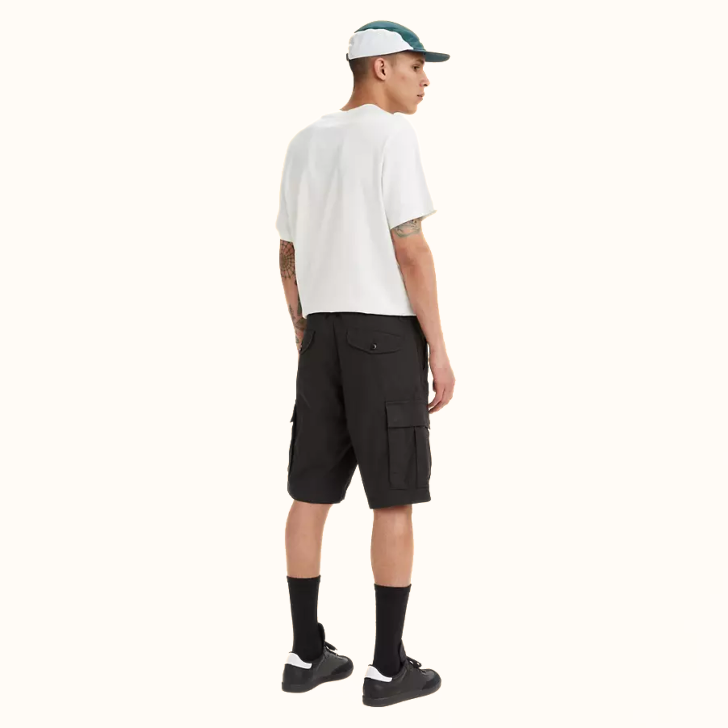 Levi’s Carrier Cargo 9.5” Men’s Shorts back view in gray