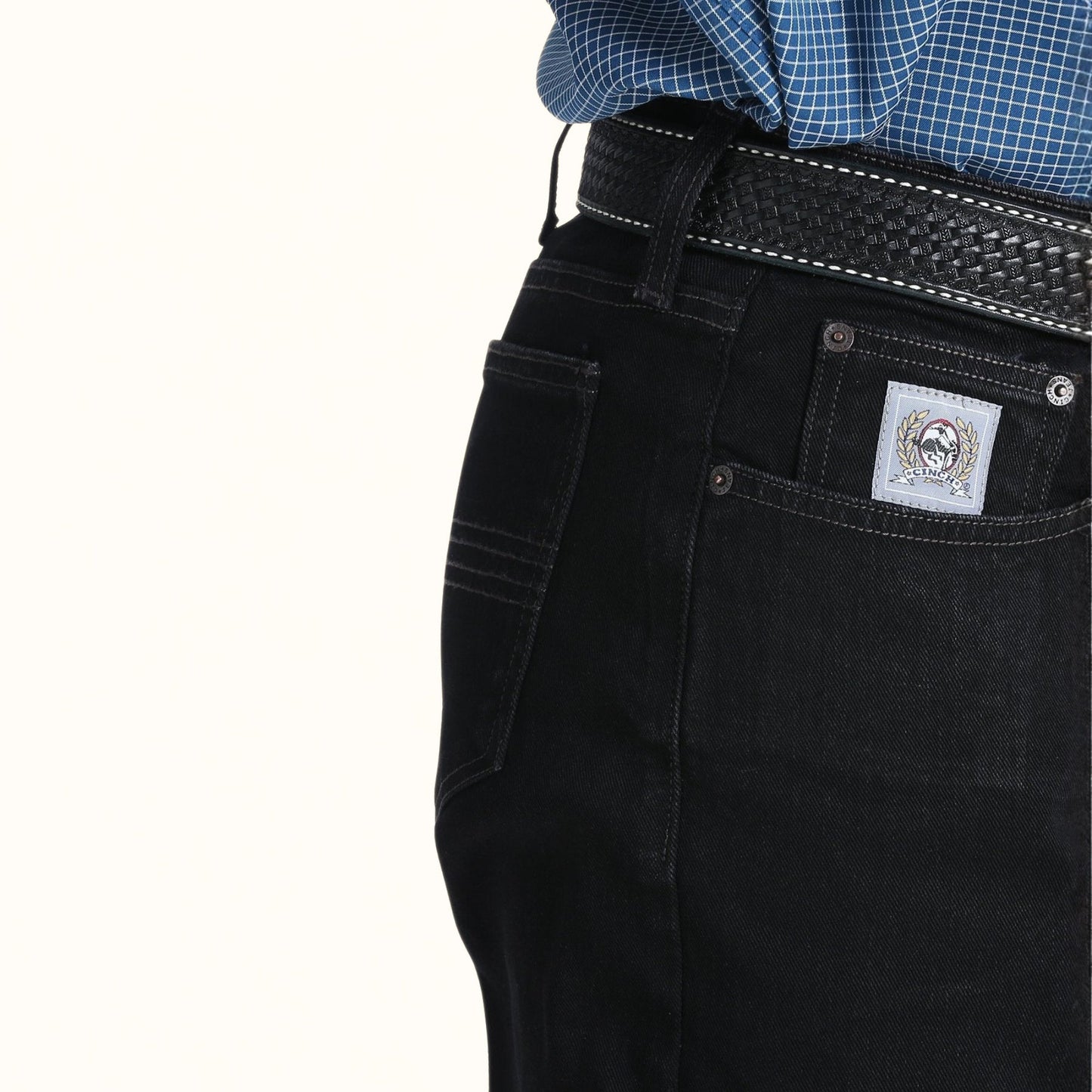 Close-up of Cinch Silver Label 012 black rinse denim pocket