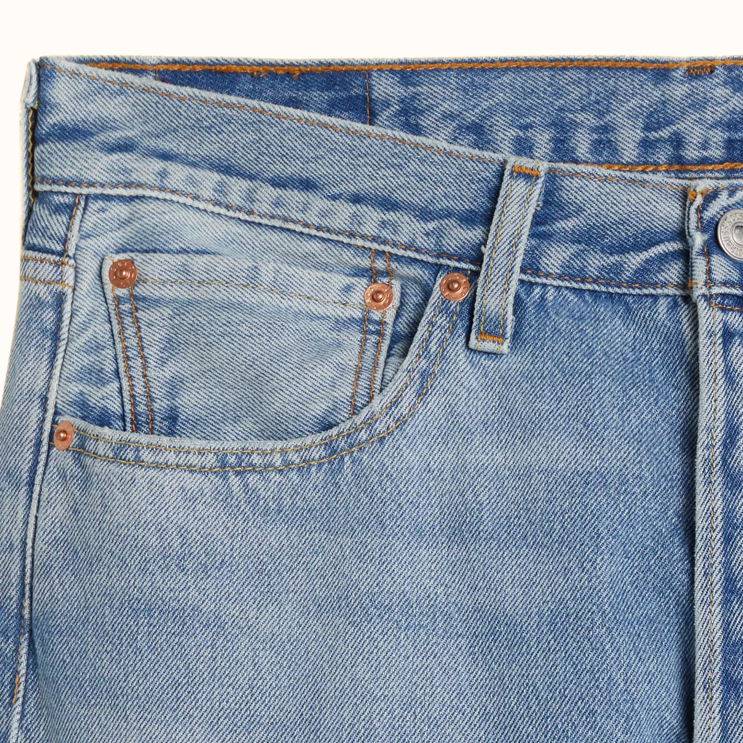 Levi’s 501 lightweight men’s jeans pocket and denim detail