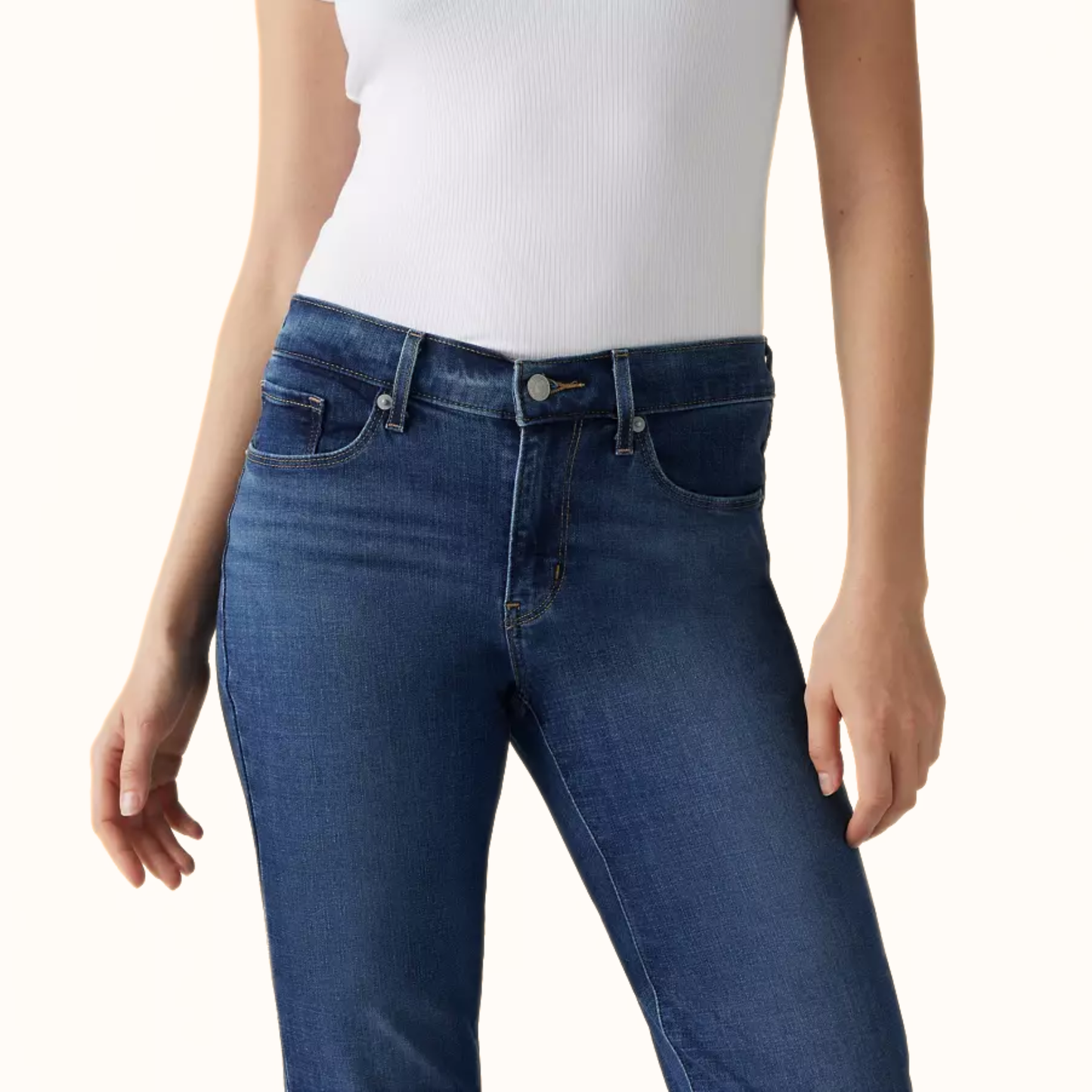 Levi’s Classic Bootcut Women’s Jeans front view
