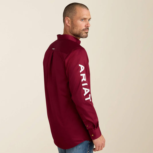 Camisa Ajustada de Sarga con el Logotipo del Equipo