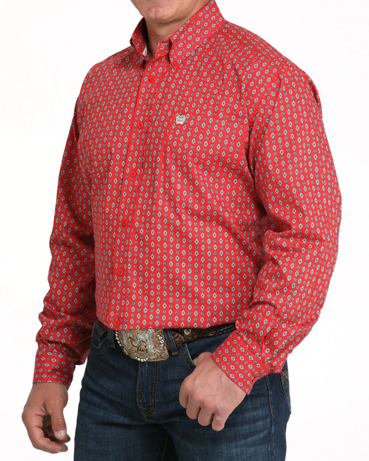Cinch Men’s Stretch Classic Fit Button-Down Western Shirt worn with jeans