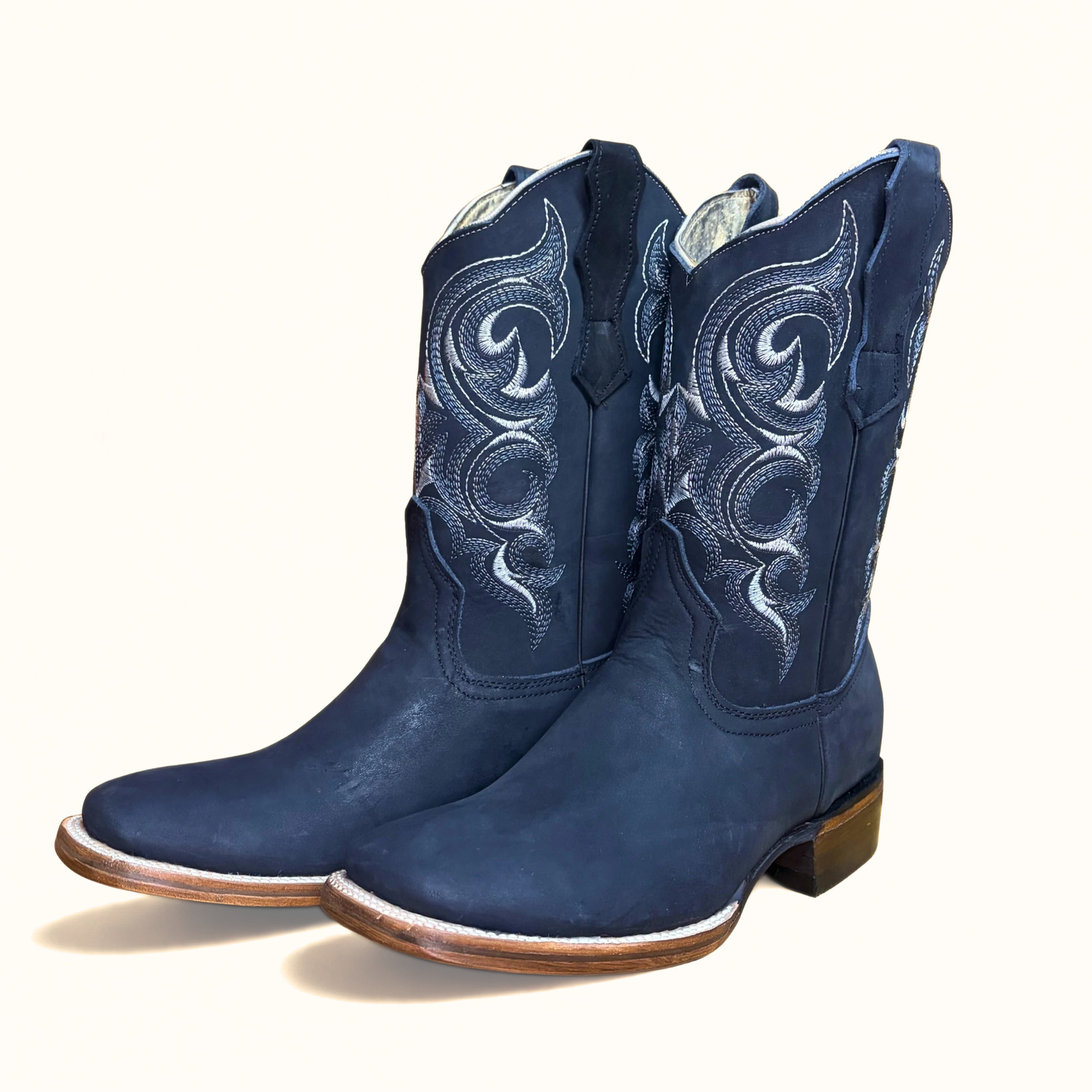 Arius Nubuck Negro Bulldog men’s western boot angle pair view