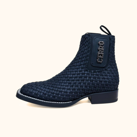 Cerro Petatillo Negro square toe western boot side profile
