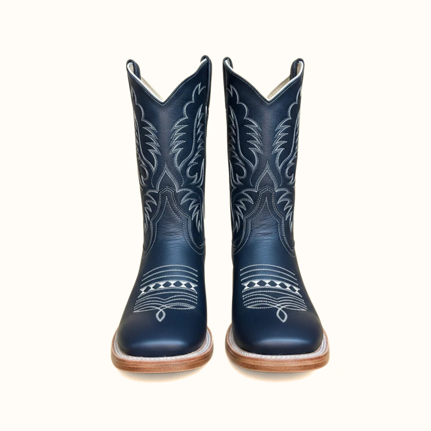 Arius Napa Negro Bulldog western boots front view