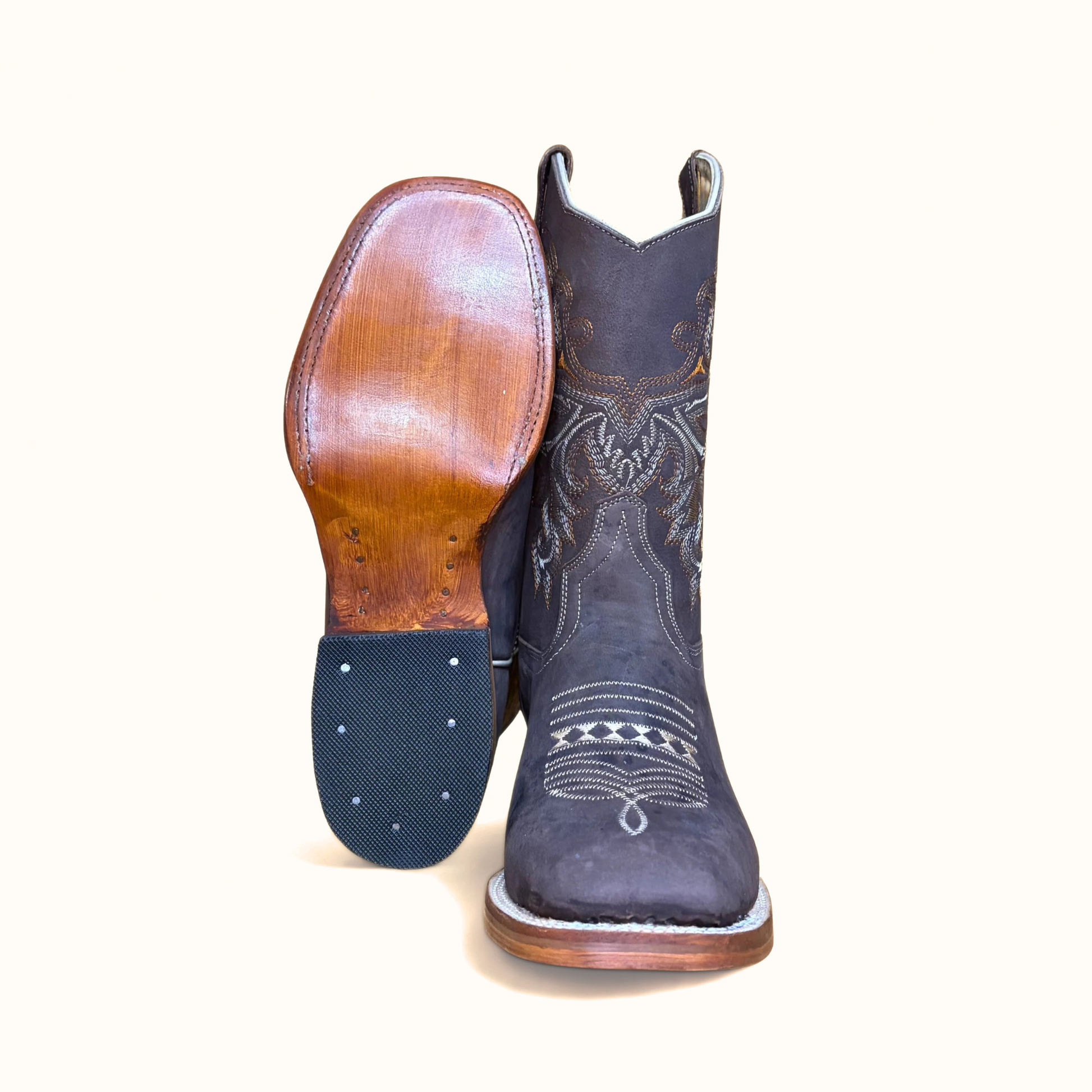 Arius Creazy Cafe Bulldog men’s western boot outsole view