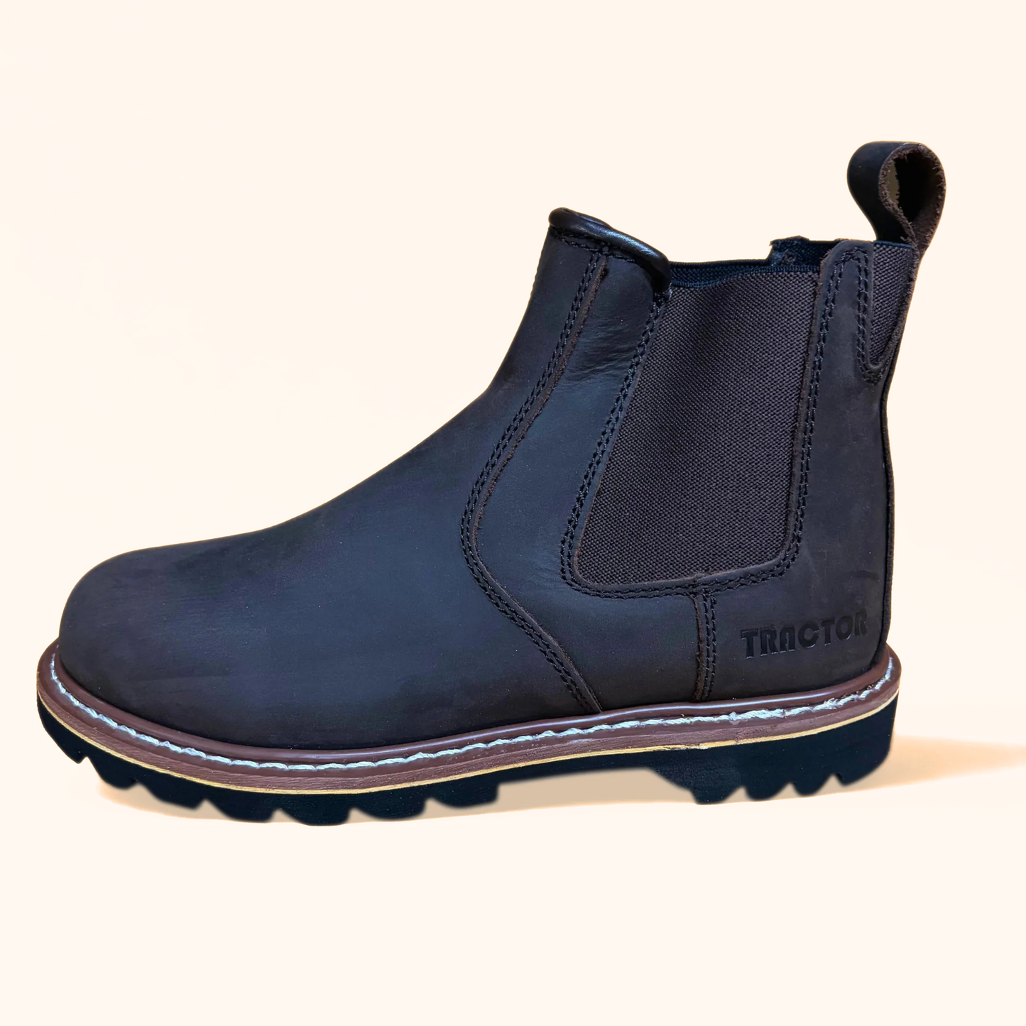 Tractor 989R Chelsea Work Boot side view