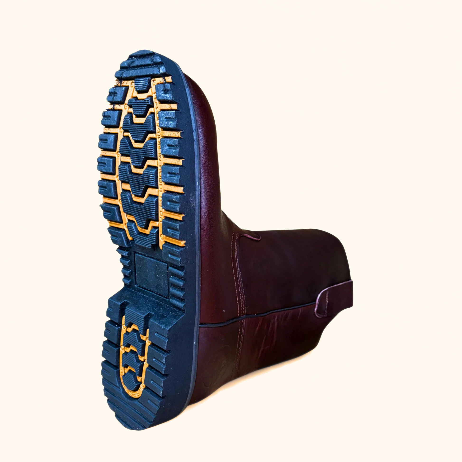 Cerro 640 work boot outsole tread view
