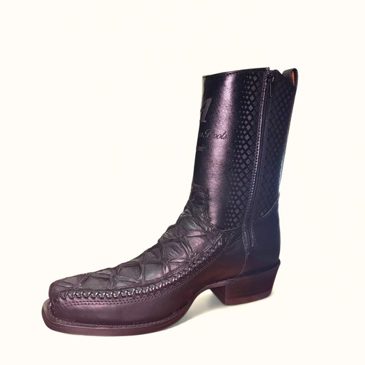 Los Altos Inverted Pirarucu 7X Toe Low Shaft Boot angled view