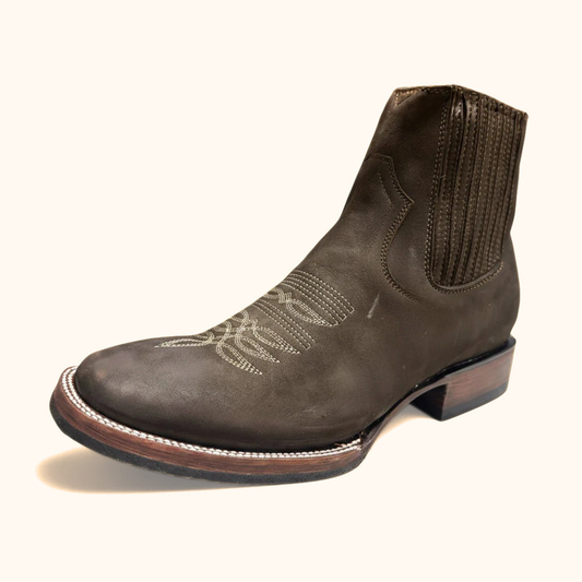 Cerro 1710 Nubuck Cafe Square Toe Botin front angle