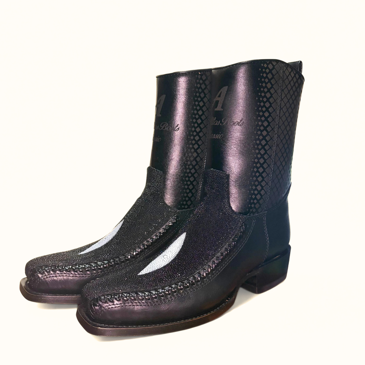 Los Altos Stingray Single Stone 7X Toe Low Shaft Boot angled side view