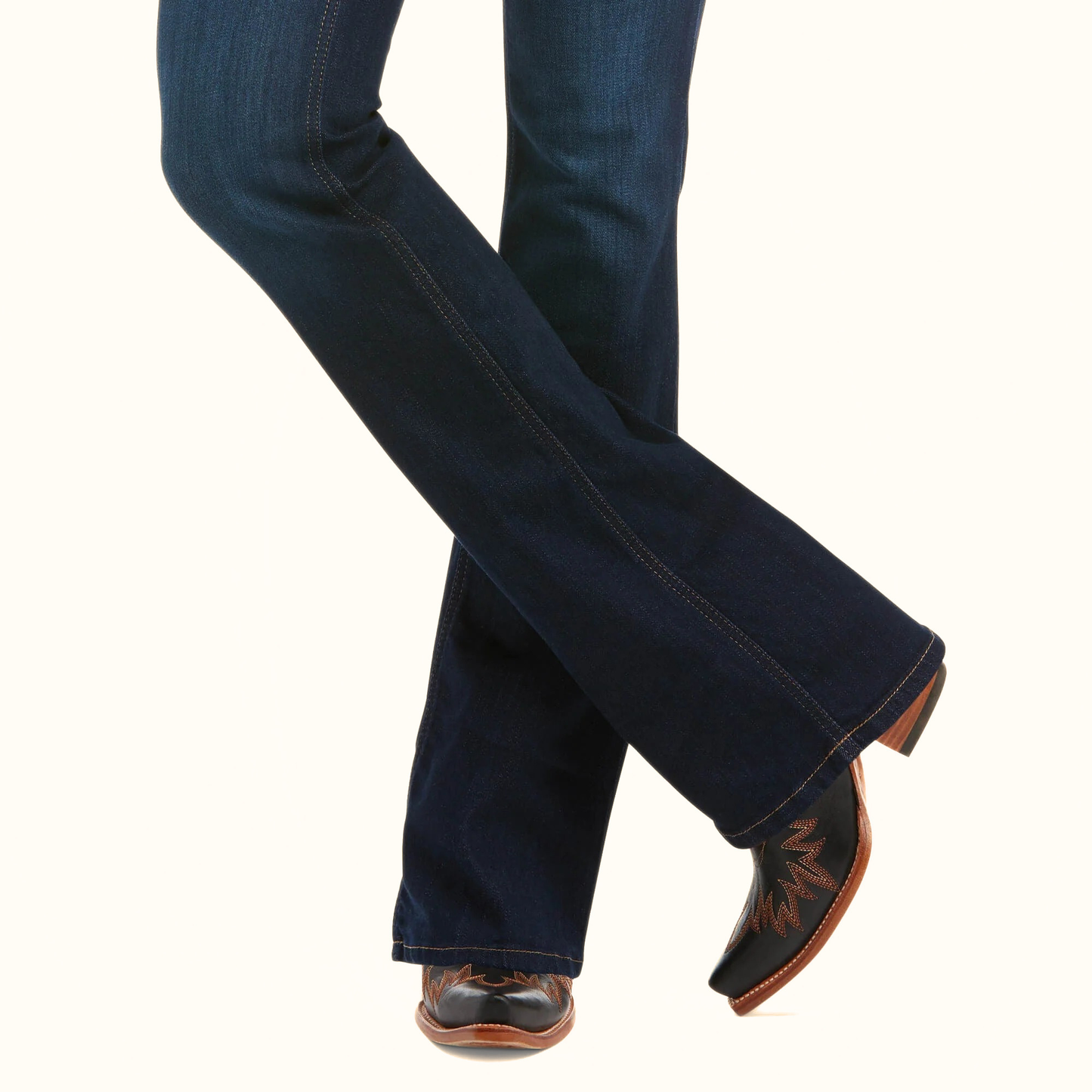 Ariat R.E.A.L. High Rise Ballary Boot Cut Jean boot-cut leg detail