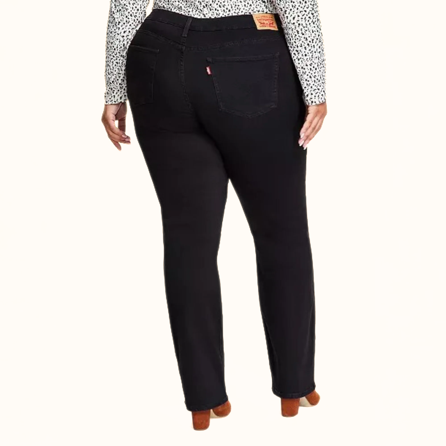 Levi’s Women’s Black Classic Straight Jeans rear view