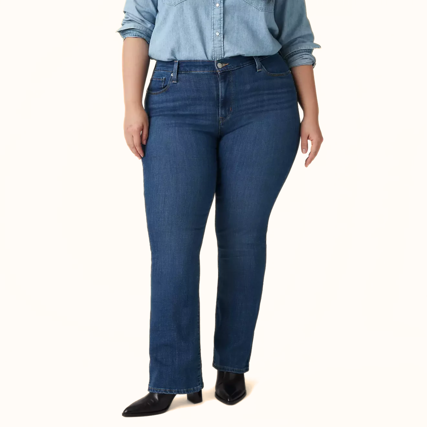 Levi’s Women’s Blue Classic Bootcut Jeans bootcut leg detail