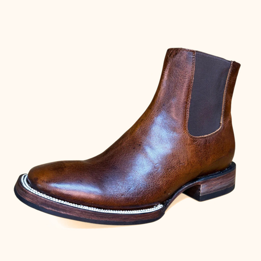 Cerro Flooter 1760 Whisky Cafe Square Toe Botin front angle