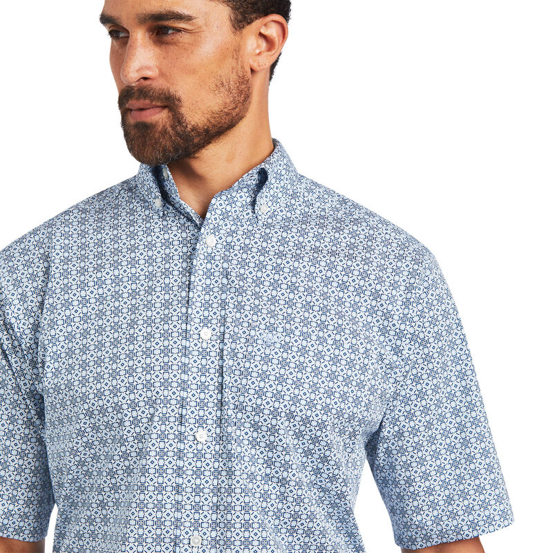 Camisa Fares elástica de corte clásico