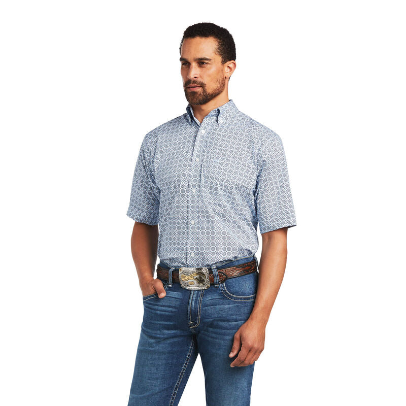 Camisa Fares elástica de corte clásico