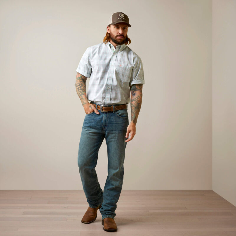 Full body side view of Ariat Pro Series Alec Classic Fit Shirt with jeans and boots