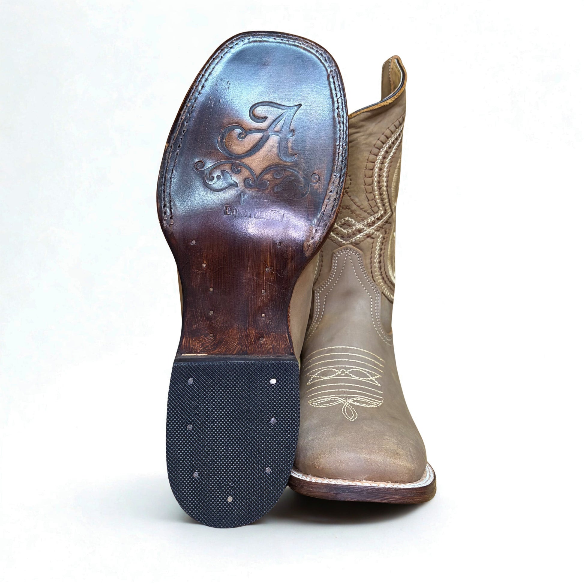 Outsole detail of Arius Western boot