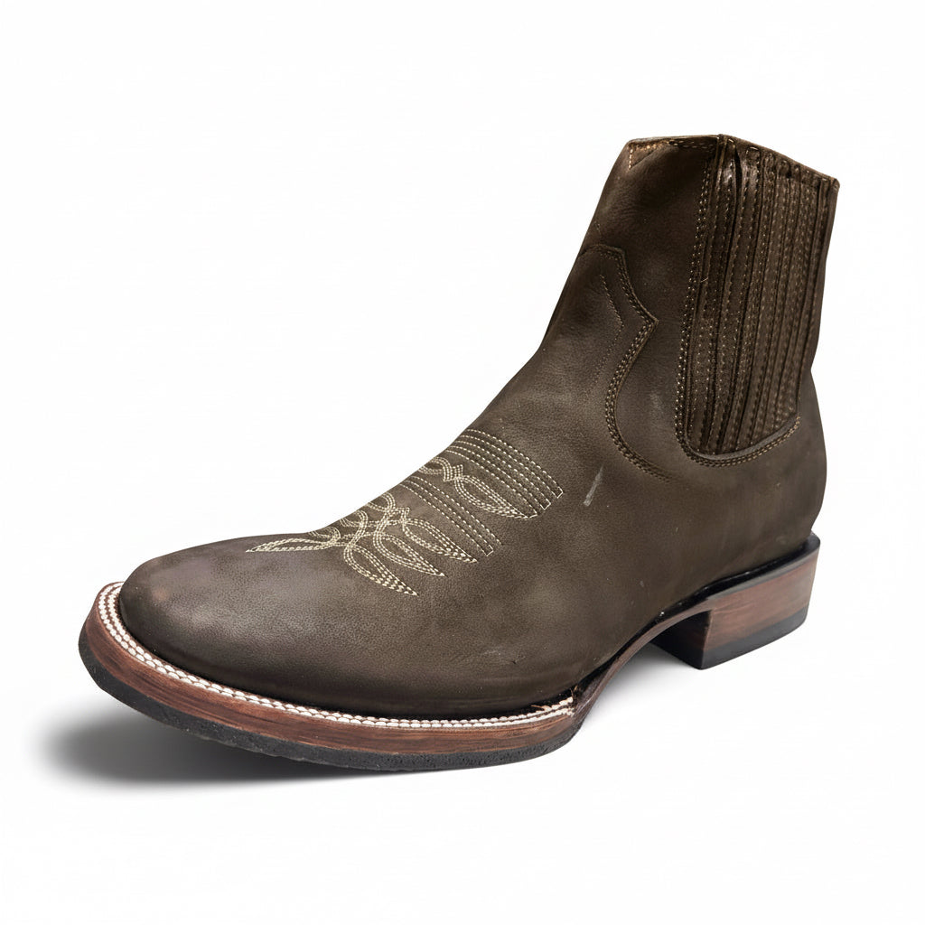 Cerro 1710 Nubuck Cafe Square Toe Botin front angle