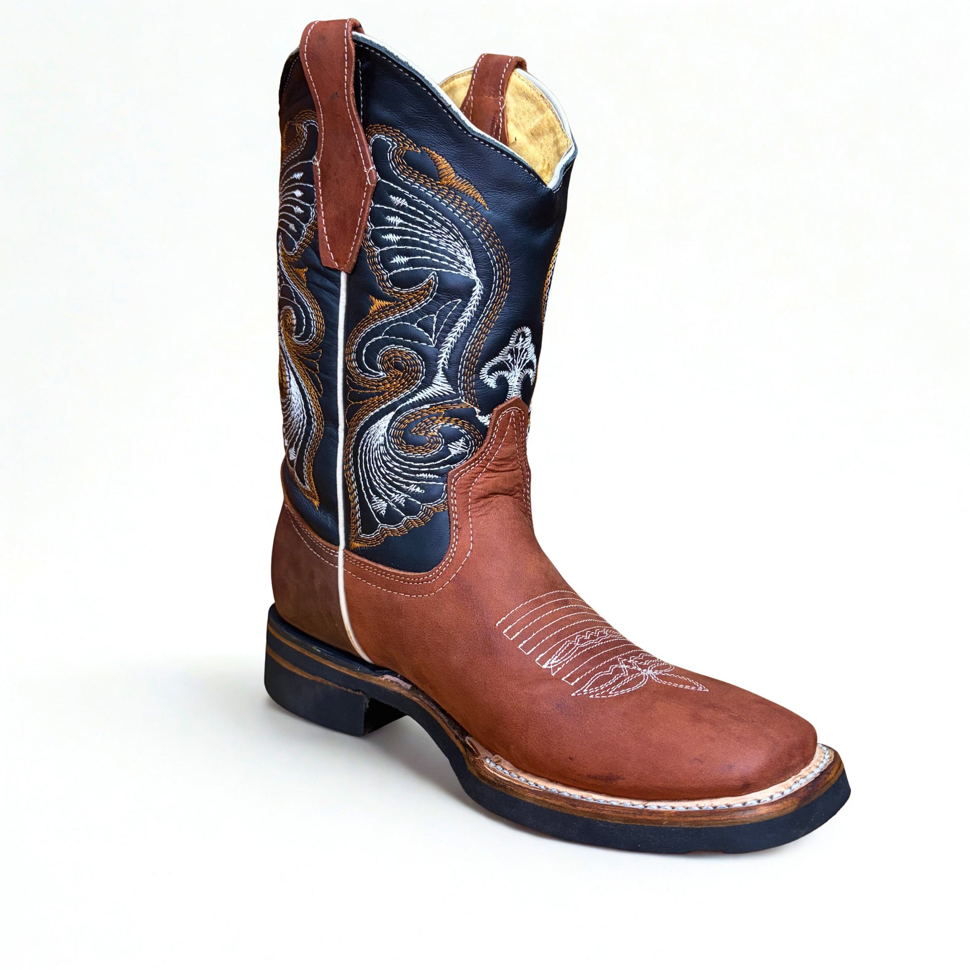 Arius Creazy Shedron Negro Bulldog Boot opposite angle view