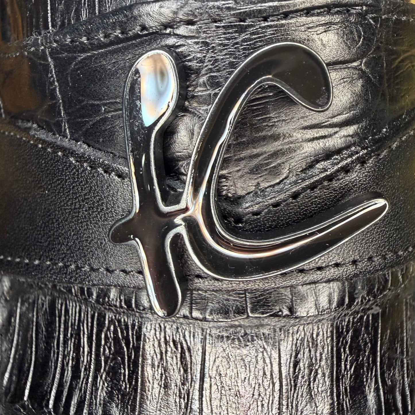 Close-up of caiman leather texture on Cuadra Men’s Black Caiman Slip-On Round Toe Loafer