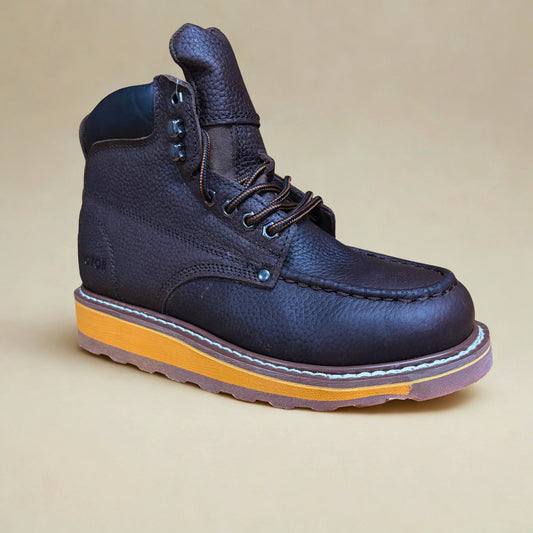 Tractor 811R Leather Work Boot angled view