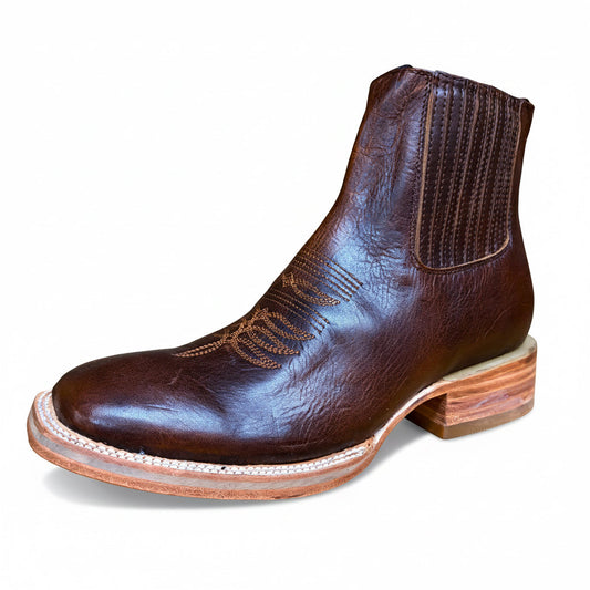 Cerro 1700 Whisky Cafe Square Toe Botin front angle view