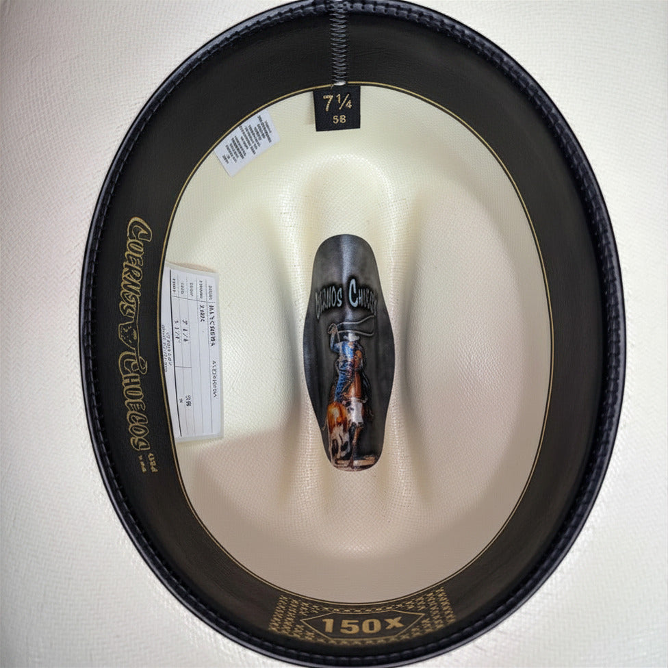 Close-up of inner branding label on Cuernos Chuecos 150X Cowboy Hat