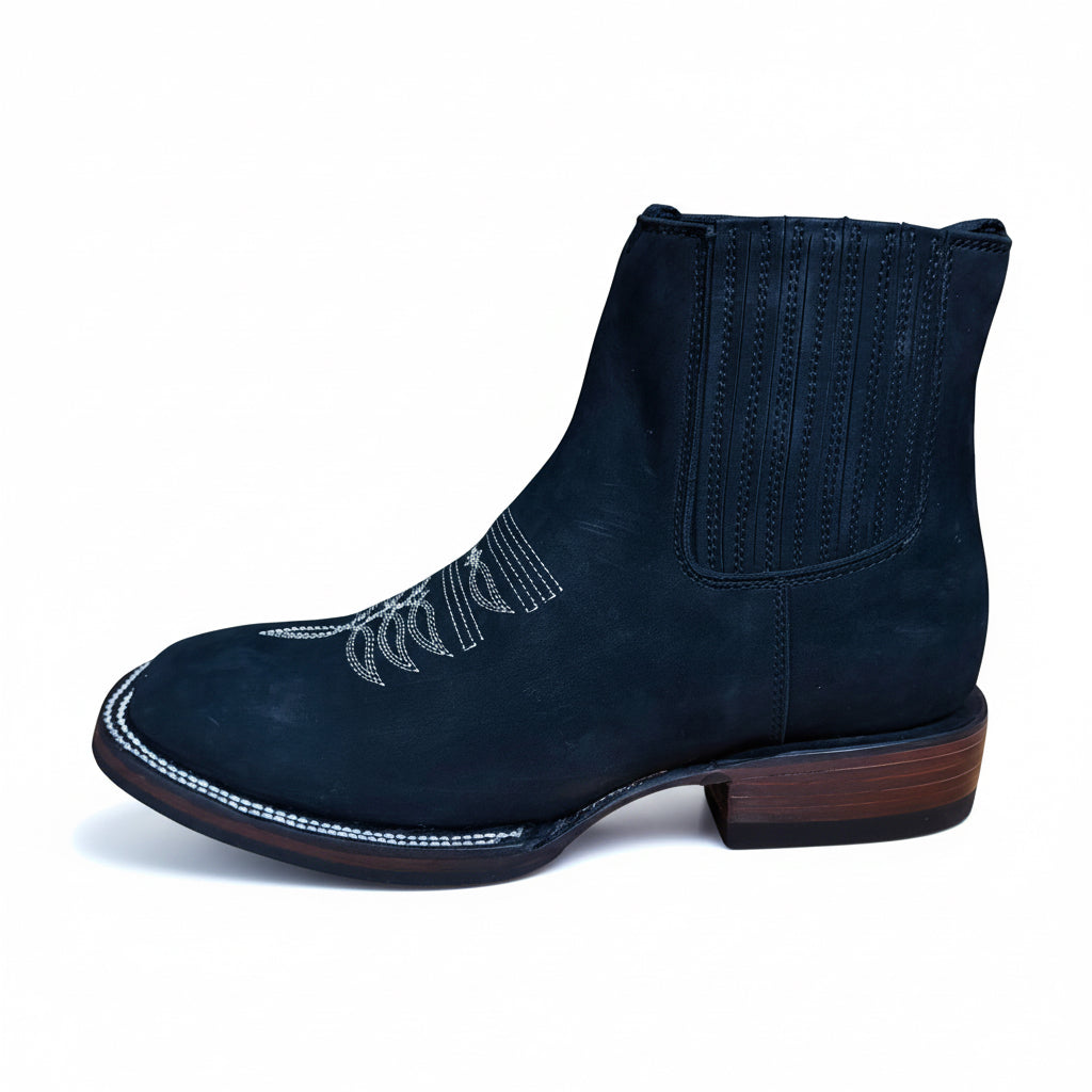 Cerro 1710 Nubuck Black Square Toe Botin side profile