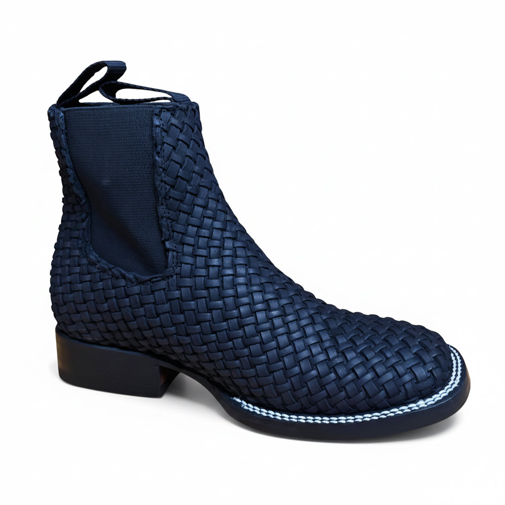 Cerro Petatillo Negro square toe western boot profile angled view