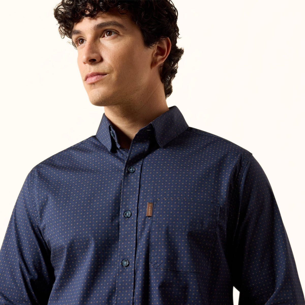 Ariat M7 Modern Slim Fit Shirt in navy front collar view