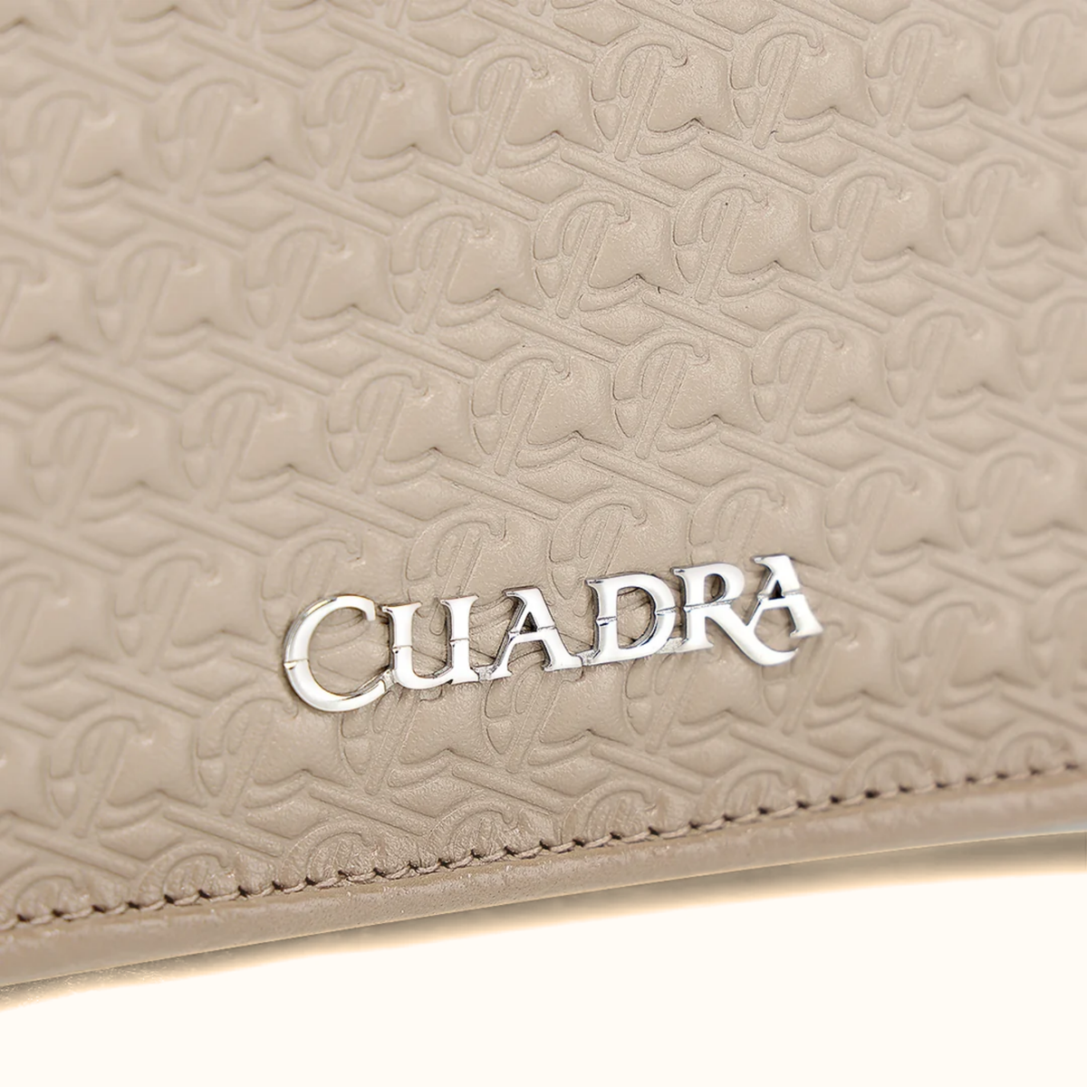 Cuadra women’s taupe leather wallet front close-up view