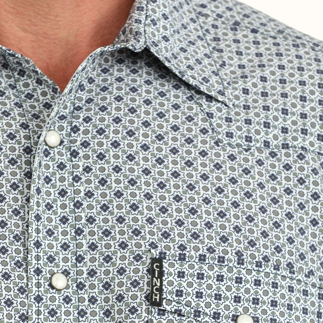 Cinch Men’s ArenaFlex grey print long sleeve button-down shirt front close-up view