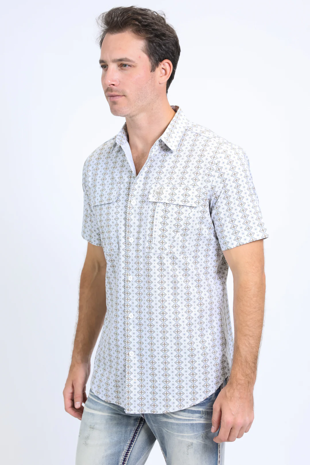 Camisa Blanca de Manga Corta con Estampado Azteca Performance Western
