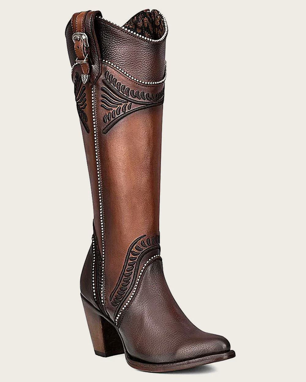 Bota alta elegante con bordado de miel