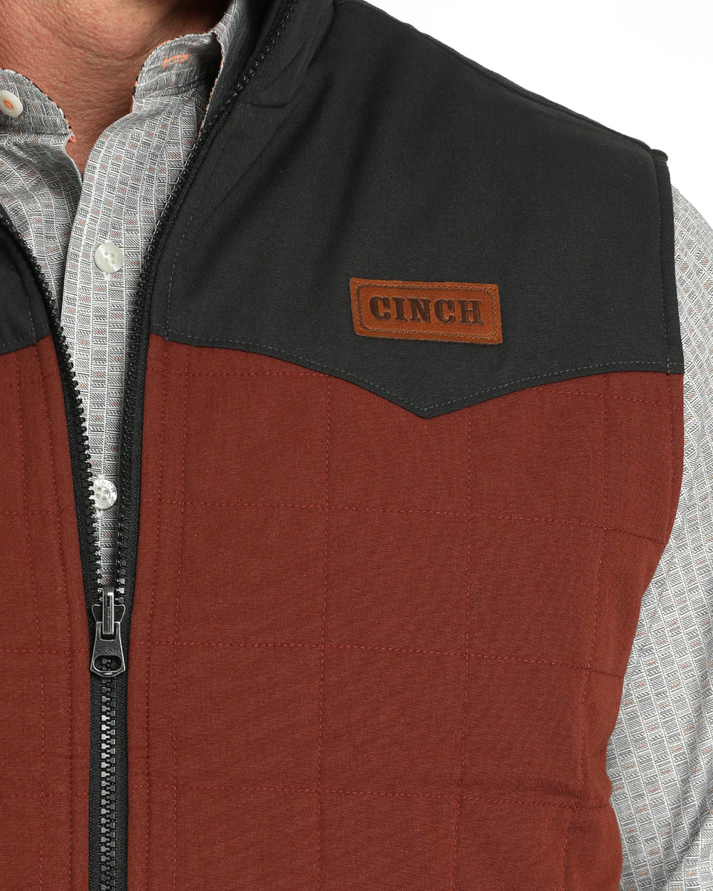 Cinch Men’s Reversible Vest zipper detail
