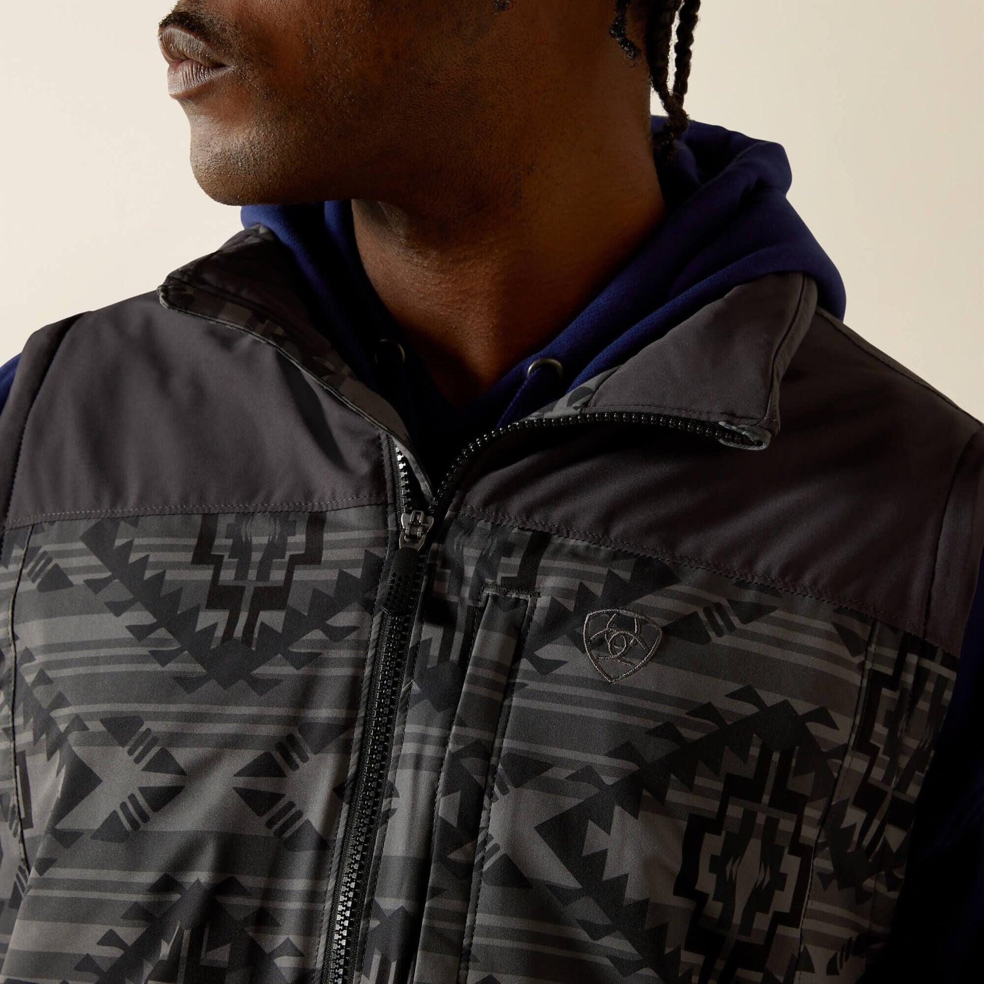 Ariat Pioneer Stretchshell Vest collar detail