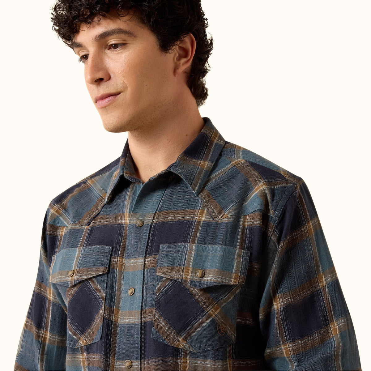Ariat Retro Harbert Fitted Snap Shirt plaid front close-up view