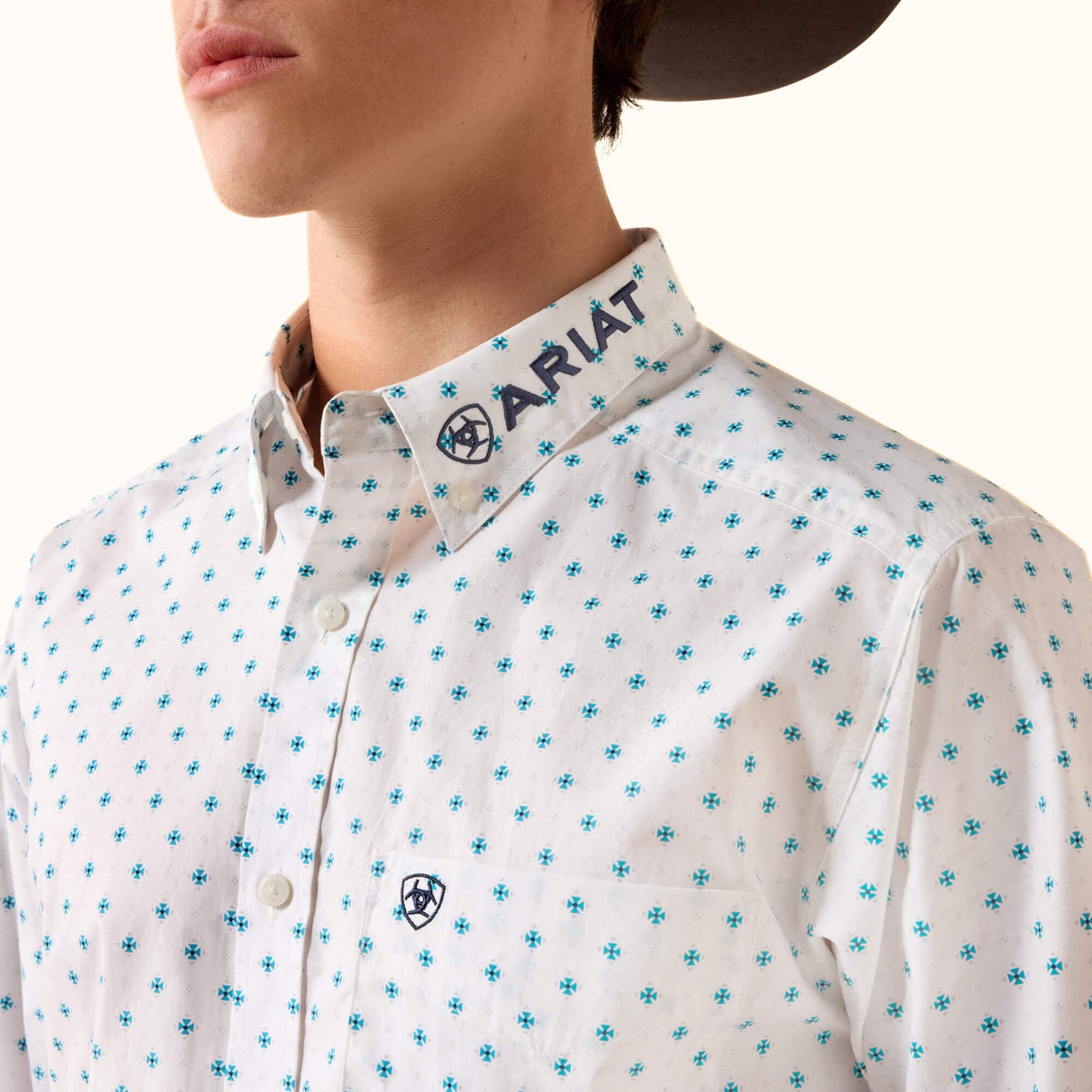 Ariat Team Emory Fitted Shirt in white front close-up view
