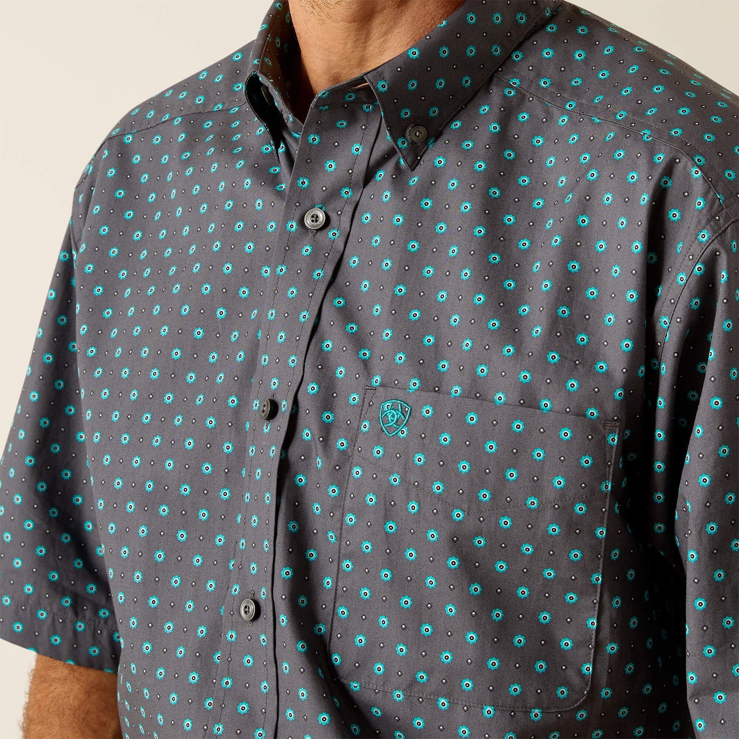 Camisa Johnnie de corte clásico