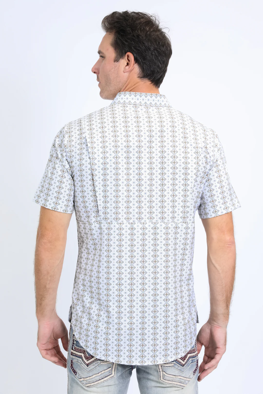 Camisa Blanca de Manga Corta con Estampado Azteca Performance Western