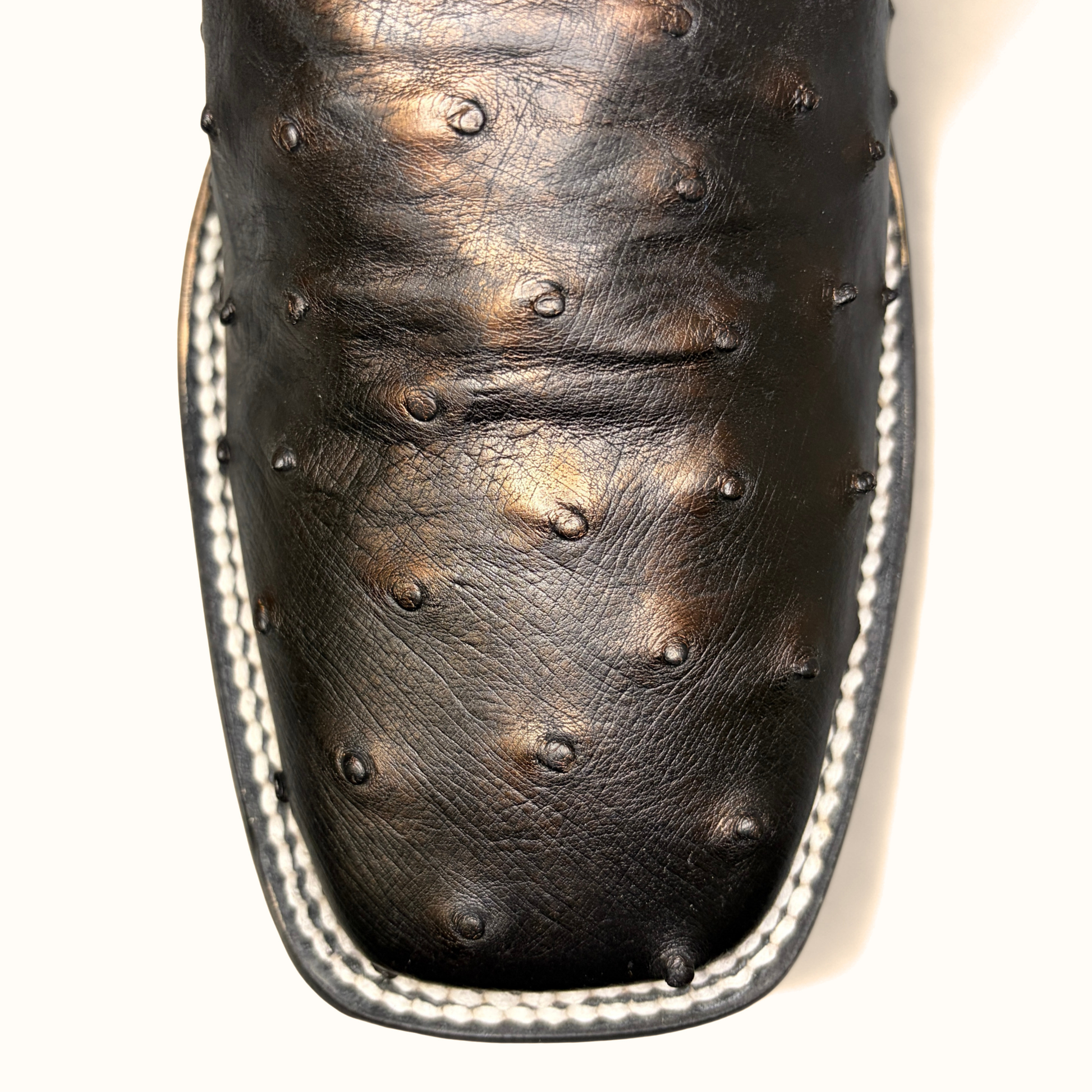 Cuadra Gold Ostrich Embroidered Square Toe Boots toe detail